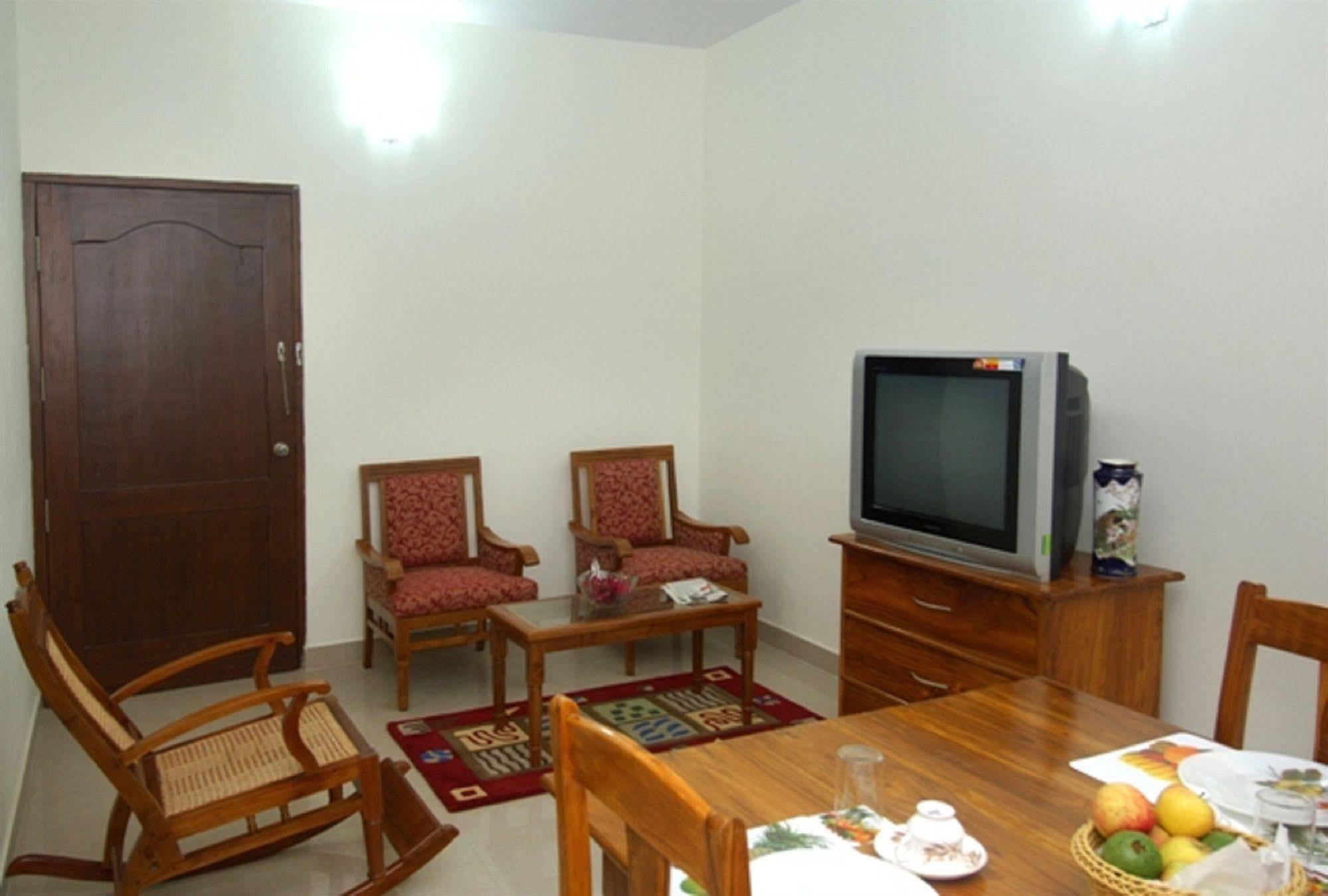Oyo 6110 Thalassa Suites بنغالور المظهر الخارجي الصورة